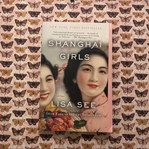 🌹2 for $10 🌹Shanghai Girls Paperback Book